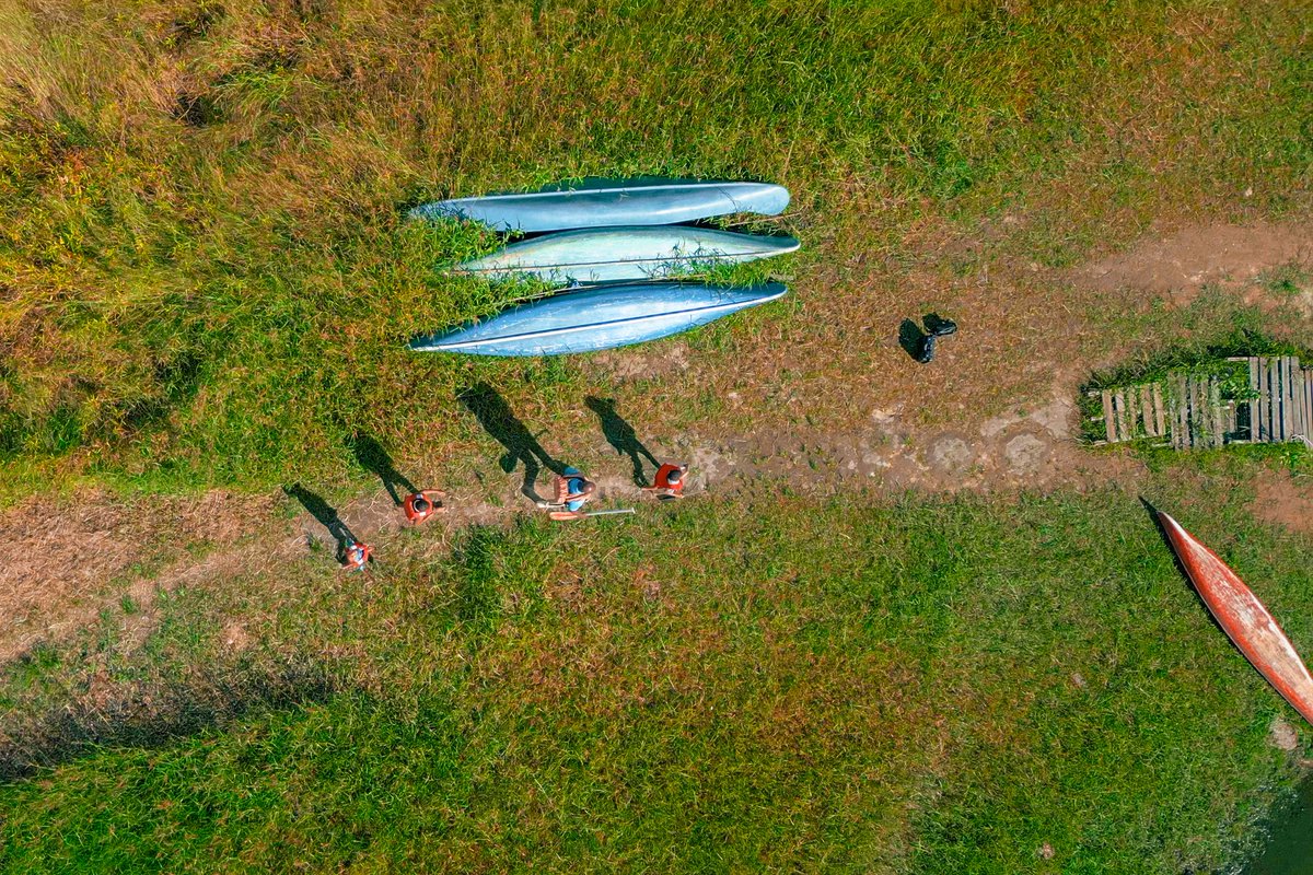 Embark on a serene adventure at Hillside Dams Conservancy! 🛶 Nature's beauty awaits as you paddle through the tranquil waters. Join us for a day of canoeing bliss! #ourbeautifuldams #NatureAdventure