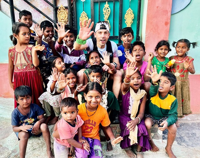 🆕 PODCAST
1⃣ Solidaridad, trail y un círculo que cierra <a href="/tofolcastanyer/">tofol castanyer</a> en el Anantapur Ultra en India.
2⃣ 20 años de <a href="/tcccostarica/">The Coastal Challenge</a> , trail por etapas extremo en Costa Rica.
3⃣ <a href="/LluisOller/">Lluis Ruiz oller</a> en <a href="/LaSportivaSpain/">LaSportivaSpain</a> , una recompensa y un tren que no se podía dejar pasar.
4⃣ Liga