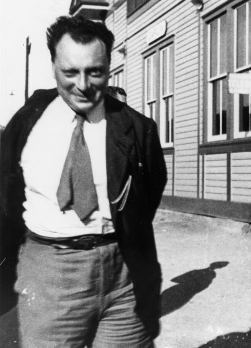 Physics In History tweet media