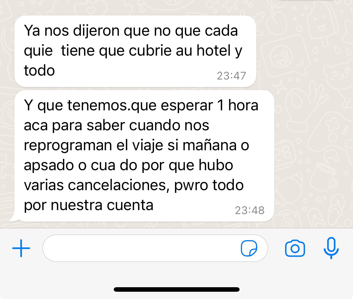 fxb_iu's tweet photo. @LATAMAirlines como es esto posible????? Mi papá estuvo desde las 21:30 horas volando sobre Arequipa y por problemas de mal tiempo volvieron a Lima, le reprograman el vuelo para la media noche sabiendo que aún hay mal tiempo y esto puede arriesgar su vida + https://t.co/I7EdEGkmet