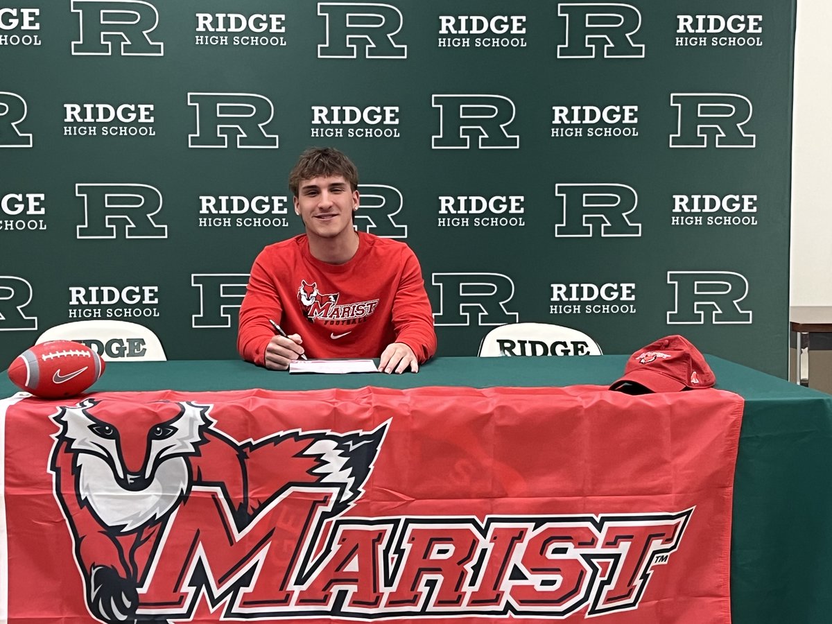 Congratulations to Ridge High School seniors Chris Oliver/Princeton University and Will Deady/Marist University on their college commitment!  Go Ridge!