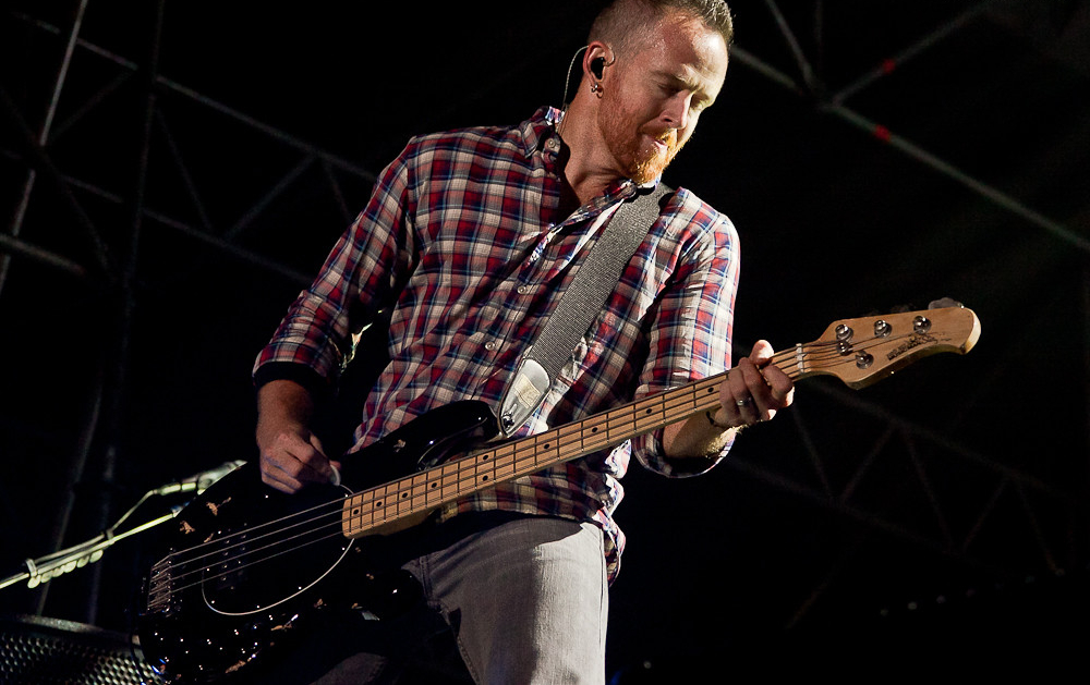 SoldoutM's tweet photo. Un dรญa como hoy pero en 1977 naciรณ David Michael Farrell, bajista de Linkin Park. ยกFeliz cumpleaรฑos! ๐ฅ๐ฅ๐ค๐ค
.
.
#soldout #davidfarrell #linkinpark #happybirthday @linkinpark #numetal https://t.co/6pEzXzA4xP