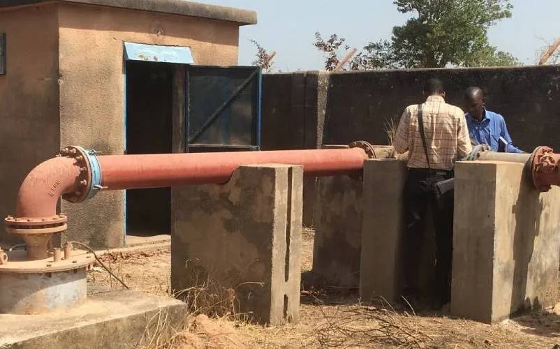 WorldBankWater's tweet image. WANTED: Borehole Heroes!💧

Your insights could help improve our understanding of borehole lifespan and enhance water security for communities worldwide.

Find out more: wrld.bg/r2xA50Qz0Tg