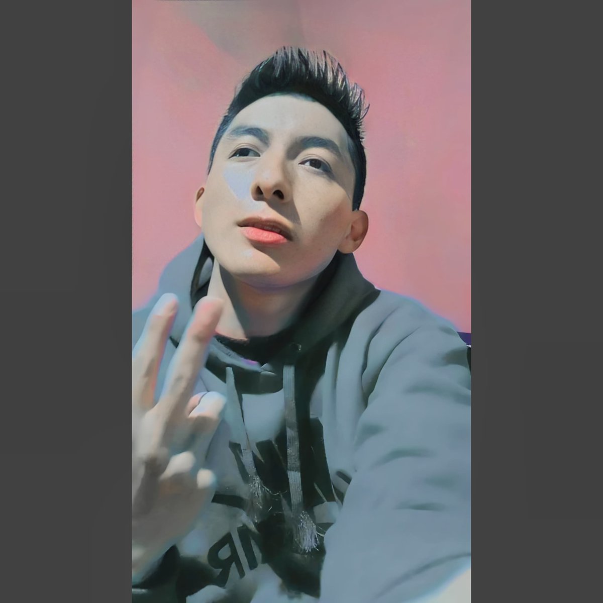 TCL_francis's tweet photo. #NuevaFotoDePerfil https://t.co/Zaunimn66V