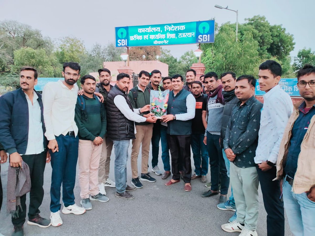 हिन्दी व्याख्याता के शेष साथी जो आरपीएससी द्वारा रोक लिए गए थे के लिए प्रयास करके काउंसलिंग कार्यक्रम जारी करवा दिया गया है l
सभी को शुभकामनाएं 
जय resla 
<a href="/PRESIDENTBKN2/">GIRDHARI GODARA प्रदेशाध्यक्ष रेसला</a>