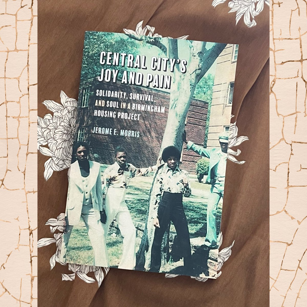📸 Are you enjoying reading #CentralCitysJoyAndPain by @DrJeromeMorris? We would love to see! Show us with pics of you & the book using #CentralCitySelfie and/or tag us. Tell us your favorite part! 

#CentralCitysJoyAndPain #BlackAuthor #BlackStories #BlackHistoryMonth #TBRList