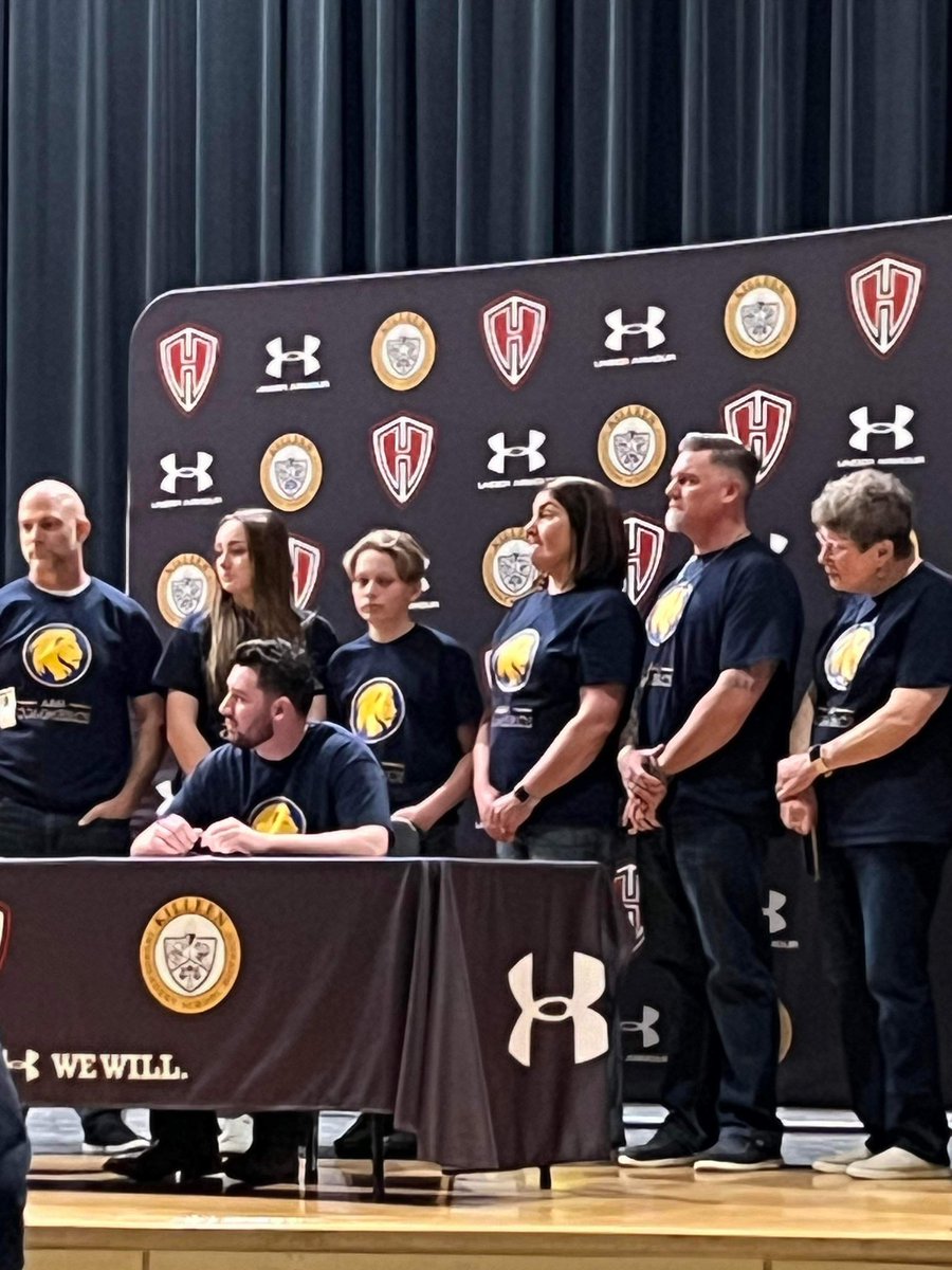I14Sports/knctsports (@knct_sports) on Twitter photo Harker Heights HS National Signing Day
<a href="/MarkHum7/">Mark Humble</a> <a href="/HHKnights_FB/">Harker Heights Football</a> <a href="/HhhsKnights/">HHHSKnights</a> <a href="/DPlakeQB9/">Dylan Plake 🏈</a> <a href="/d1kbad/">Kabriel Anderson-Dale</a> @AthleticsKISD <a href="/KilleenISD_/">KISD Sports</a> <a href="/KDHsports/">KDH Pressbox</a> Harker Heights HS National Signing Day
<a href="/MarkHum7/">Mark Humble</a> <a href="/HHKnights_FB/">Harker Heights Football</a> <a href="/HhhsKnights/">HHHSKnights</a> <a href="/DPlakeQB9/">Dylan Plake 🏈</a> <a href="/d1kbad/">Kabriel Anderson-Dale</a> @AthleticsKISD <a href="/KilleenISD_/">KISD Sports</a> <a href="/KDHsports/">KDH Pressbox</a>