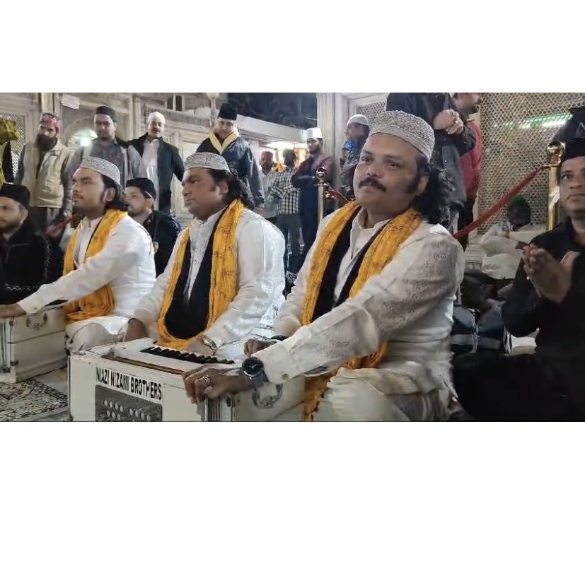 events_showcase's tweet photo. Basant special at the Nizamuddin Dargah with the soulful: Niazi Nizami Brothers!
A serene experience!
#dargah #qawwali #music #spiritual #basant #events #experience #showcaseevents https://t.co/bIotaf81ar