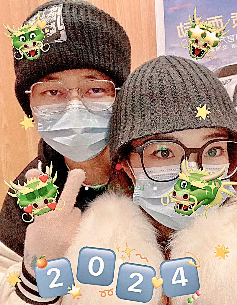 龙行龘龘🐲
#多人运动 #新年快樂  #情侣 #3p #绿帽  #绿帽ntr  #内射