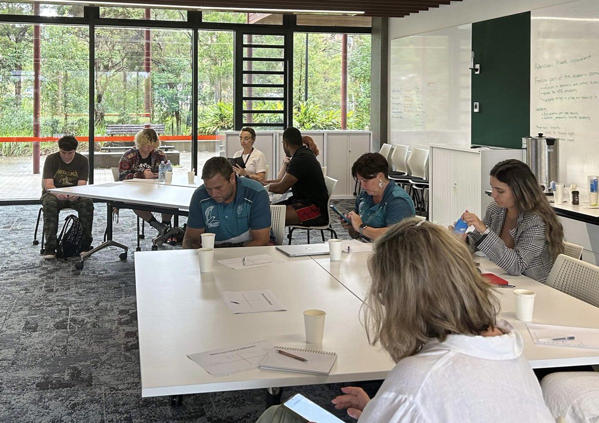 ClaystoneMob's tweet image. Claystone Marketing was very honoured to deliver a guide to Social Media Marketing Workshop today at Charles Sturt Uni as part of our national tour.

Macleay Vocational College students 

The Empowered Journey 

Strong Spirit Aboriginal Services