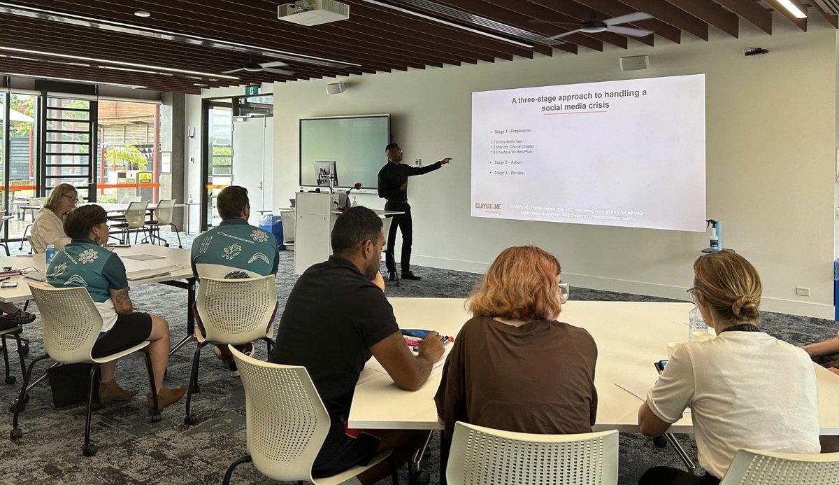 ClaystoneMob's tweet image. Claystone Marketing was very honoured to deliver a guide to Social Media Marketing Workshop today at Charles Sturt Uni as part of our national tour.

Macleay Vocational College students 

The Empowered Journey 

Strong Spirit Aboriginal Services