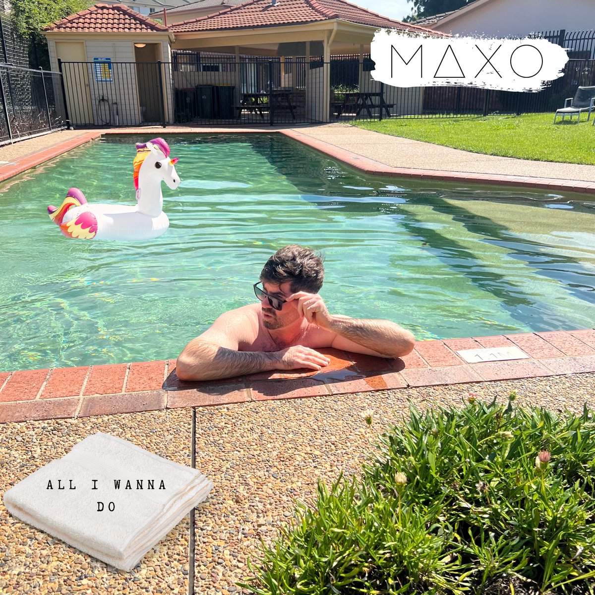 MAXO tweet media
