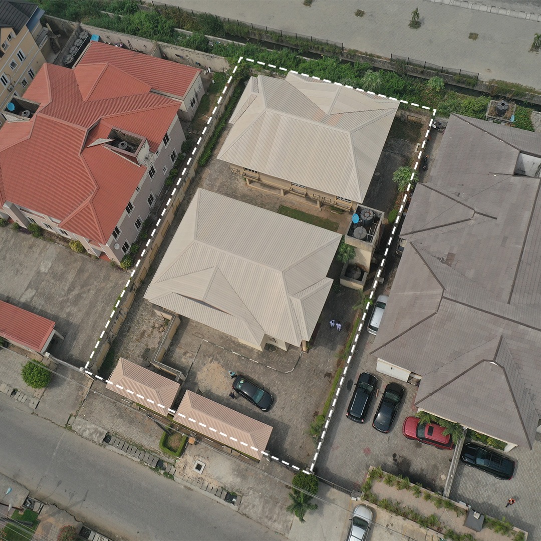 iamperfkt's tweet image. 1,000 SQM of Land (With Structure) 

📄 Title: C of O

📍 Location: Lekki Phase 1

💰 Price: 750m

🤝 Brokerage Fee: 5%

Call: 09036252526