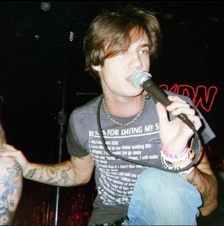 4hossler's tweet image. happy birthday to my favorite person. im so incredibly grateful you exist. i hope you have an amazing birthday because you deserve it. we love you so much and we are so so proud of you. #happybirthdayjxdn @JadenHossler