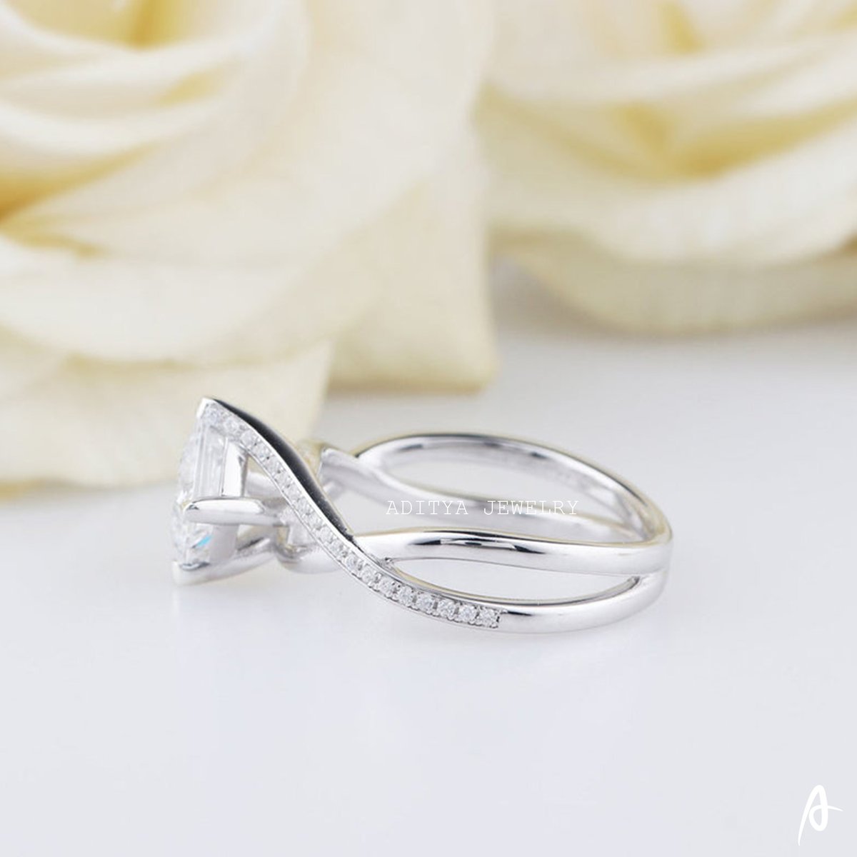AdityaJewelry's tweet image. Princess Cut Moissanite Wedding Ring, Twisted Engagement Ring, 14K Solid Gold Proposal Ring, Bridesmaid Gift, Daily Wear Ring For Women.

Buy Product In This Link:
etsy.com/your/shops/Adi…

#princesscutring
#infinityring
#classicring
#pavesetring
#vintagestylering
#moissanitering