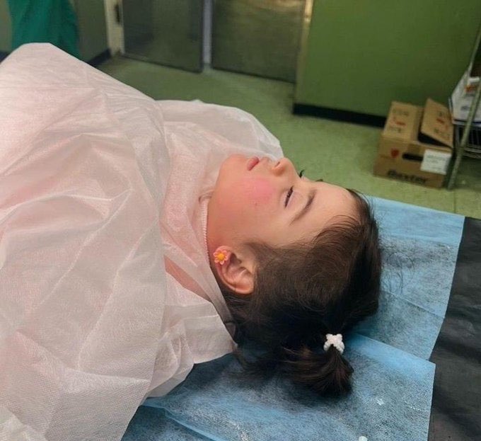 sahabatalaqsha's tweet photo. Princess kecil #Gaza beranting-anting bunga berpipi merah…

Selamat beristirahat dari ketakutan, kesakitan, kedinginan, kelaparan. 

@khaberni https://t.co/Og6e5bWxXn