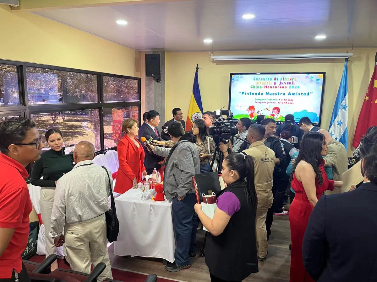BISUoffical's tweet image. 🎊 Students in #Honduras can learn #Chineselanguage and #Chinesepainting at the capital, Tegucigalpa, thanks to support from #BISU and the #ConfuciusInstitute in Panama! 

Looking forward to more cultural exchange activities!