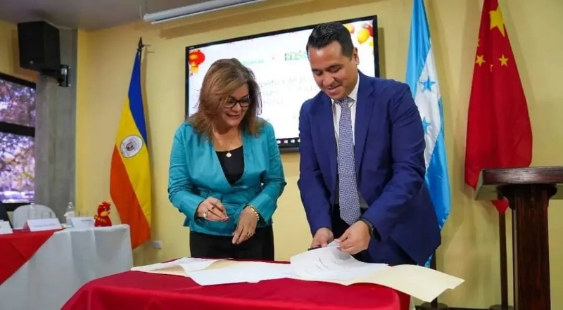 🎊 Students in #Honduras can learn #Chineselanguage and #Chinesepainting at the capital, Tegucigalpa, thanks to support from #BISU and the #ConfuciusInstitute in Panama! 

Looking forward to more cultural exchange activities!