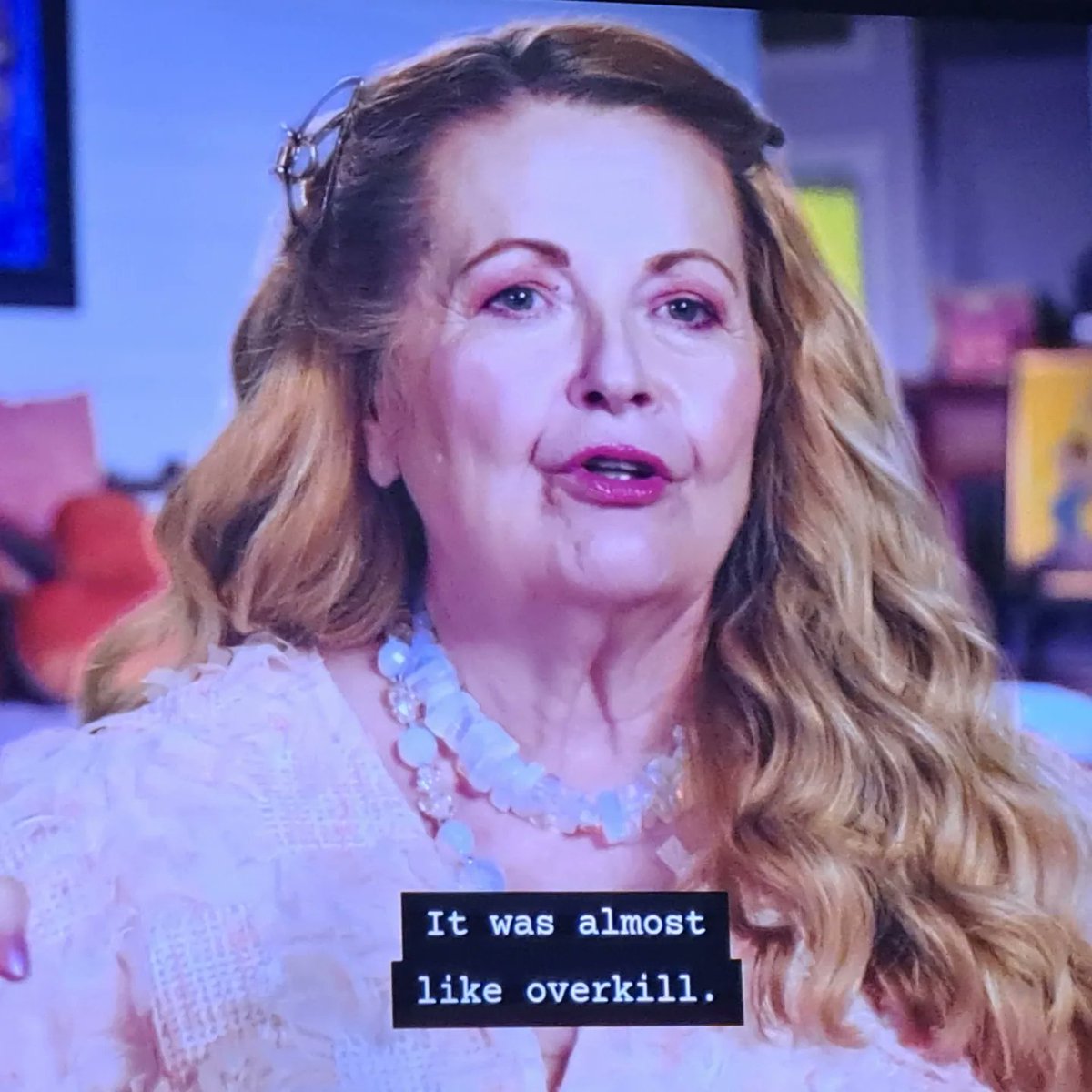 90DayMultiverse's tweet photo. Ms Debbie! As fabulous as it is, I know you're not throwing shade at Ruben, knowing that you carry a peacock fan! 🤭#90DayFiance #90dayfiancememes #90dayfiancé #Debbie #msdebbie https://t.co/SitbzhDPYf