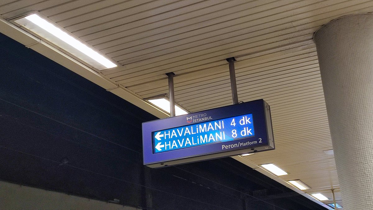 mmelekkcc's tweet photo. @MetroDestek @IBBcozummerkezi havalimanı yönünden gelip Otogara durağından  Kirazlı metrosuna aktarma yapmayı kolaylaştırır mısınız? Özellikle iş saatlerinde metropolde 8 dakika da her şey aksıyor,biran önce çözüm getirmelisiniz. https://t.co/vLvduX0Mu6