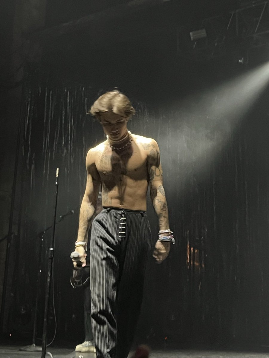 jonasbieber16's tweet image. #happybirthdayjxdn @JadenHossler love you man ❤️