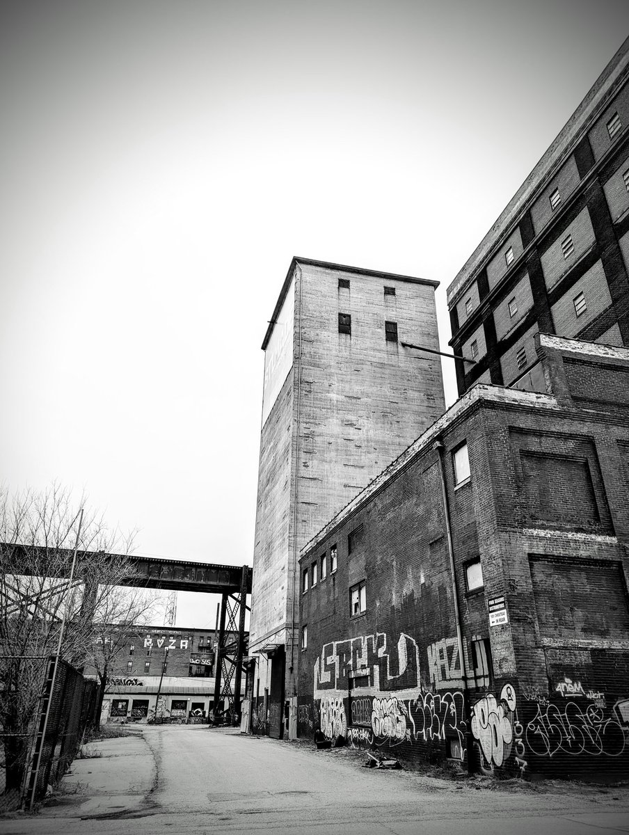 Industrial Zone

#IndustrialZone #IndustrialArea #IndustrailZone #Winter #CloudyDay #Dowtown #Stlouis #DowntownStLouis #WalkAbout #PhotographyIsArt #Photography #BlackAndWhite #BlackAndWhitePhotography #Pixel8 #Pixel8Pro #PixelPhotography #ShotOnPixel #GooglePixel