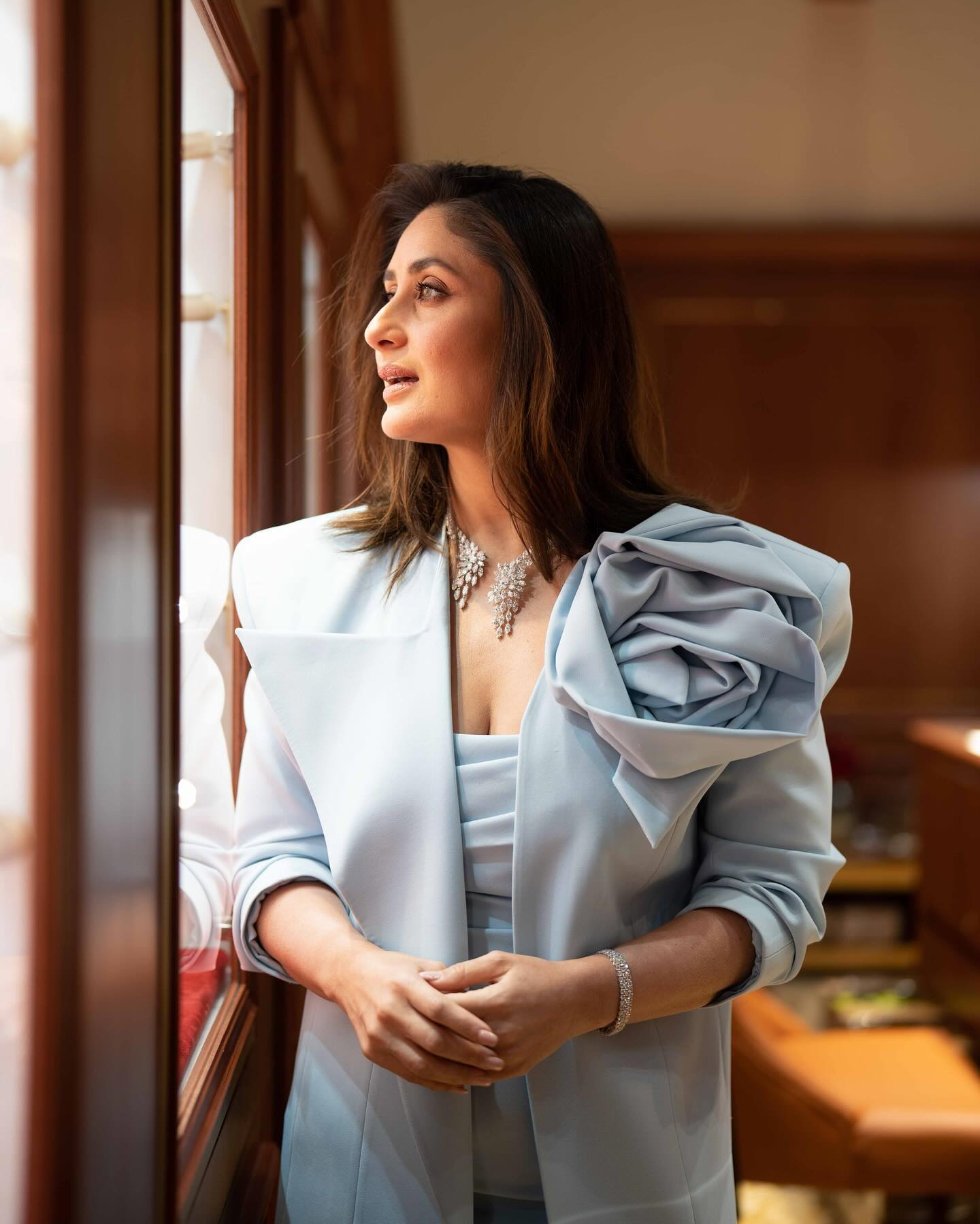 GFz0_fta4AASax7?format=jpg&name=large