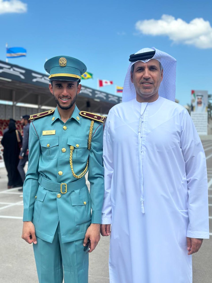 DrAlghoul's tweet photo. حصنتك باسم الله يا وطن..
أبارك لابني الملازم زايد صلاح الغول وزملائه تخرجهم من دورة المرشحين الخامسة والثلاثون بكلية الشرطة بأبوظبي، ليكملوا فصلاً جديداً في خدمة وطن السلام وحماية أمنه وصون مكتسباته..
أسأل الله أن يوفقهم لما يحبه ويرضاه.. https://t.co/dZcKDZvZ5u