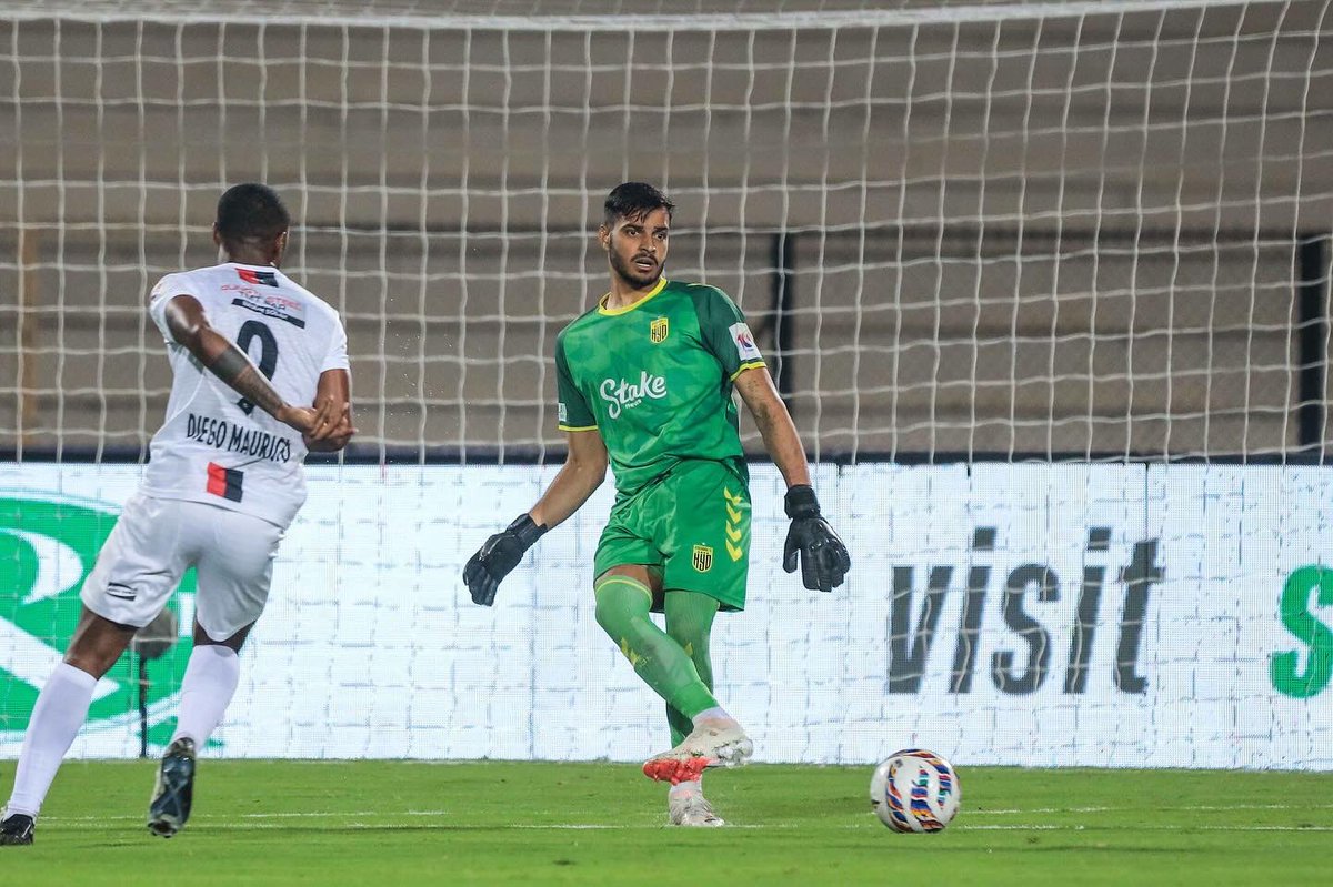 Gurmeetgk12's tweet photo. Sometimes things don’t go your way ⚠️ but you get up and keep going ⏭️✨🙌🏻
#keepgoing #indianfootball #indiansuperleague
#bepositive #belive #stayhard #dontstop #gsc01 https://t.co/Mq3mvOTHVW