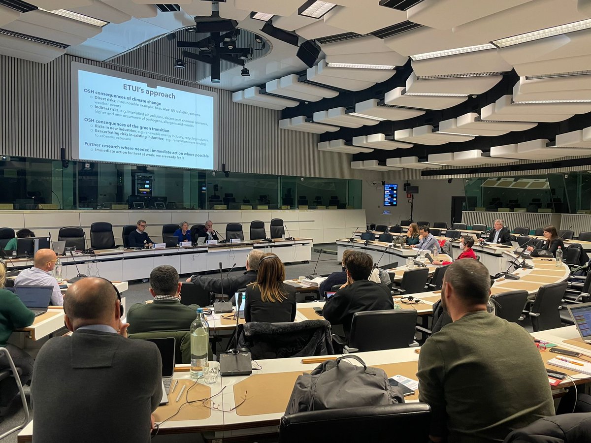 EFFAT (@effat_org) on Twitter photo 🔥 Call for #Heat regulation!
The momentum is building. It's crucial to steer towards effective solutions.
We must unite institutions, trade unions, and research in a collective, evidence-based effort that translates science into labor policy solutions.
<a href="/ETUI_org/">ETUI - European Trade Union Institute</a> <a href="/aflouris/">Andreas Flouris</a> 🔥 Call for #Heat regulation!
The momentum is building. It's crucial to steer towards effective solutions.
We must unite institutions, trade unions, and research in a collective, evidence-based effort that translates science into labor policy solutions.
<a href="/ETUI_org/">ETUI - European Trade Union Institute</a> <a href="/aflouris/">Andreas Flouris</a>