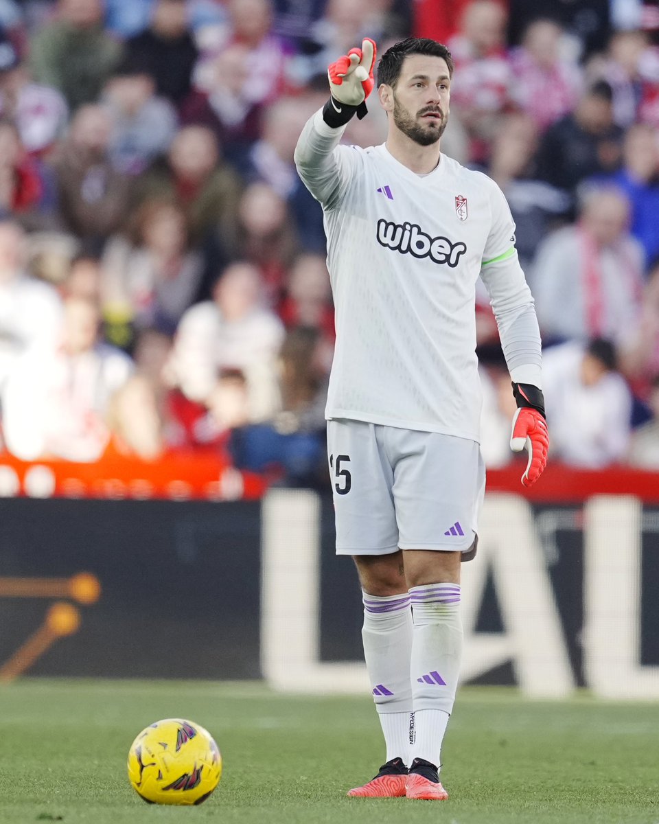 🫡❤️🇦🇷

Don Augusto Batalla

#𝙀𝙩𝙚𝙧𝙣𝙖𝙇𝙪𝙘𝙝𝙖 🇦🇹