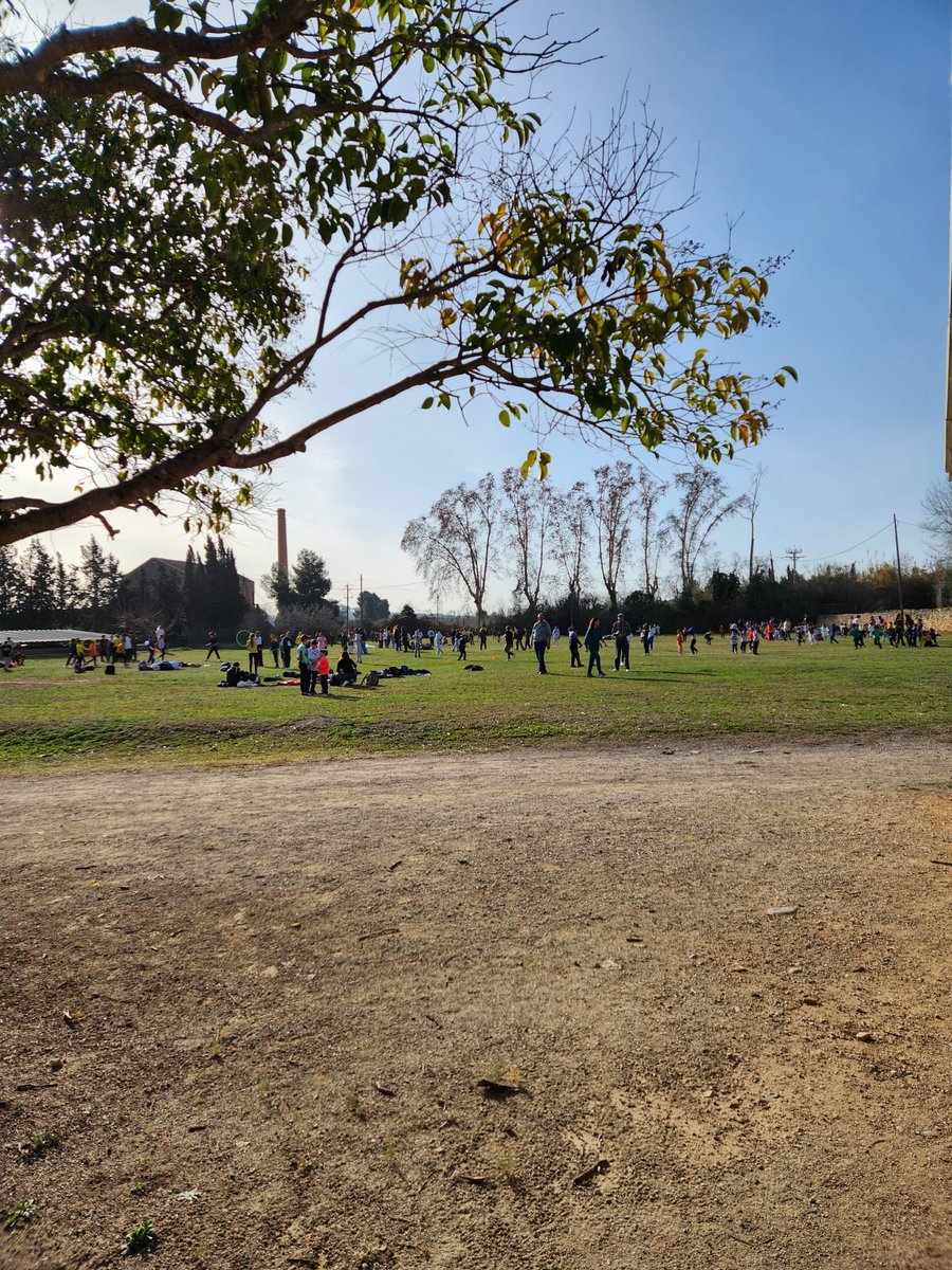 MNATTGN's tweet photo. Avui, celebrem la tradició de #DijousGras amb l'alumnat de l'@escolarb al Conjunt Monumental #Centcelles i a la Vil·la dels #Munts amb l'alumnat de 4t de primària de l'@EPortalada🙌.

Fent jocs i activitats mentre gaudeixen del #patrimoni i la història😊

#MNAT https://t.co/aivBkaXpe8