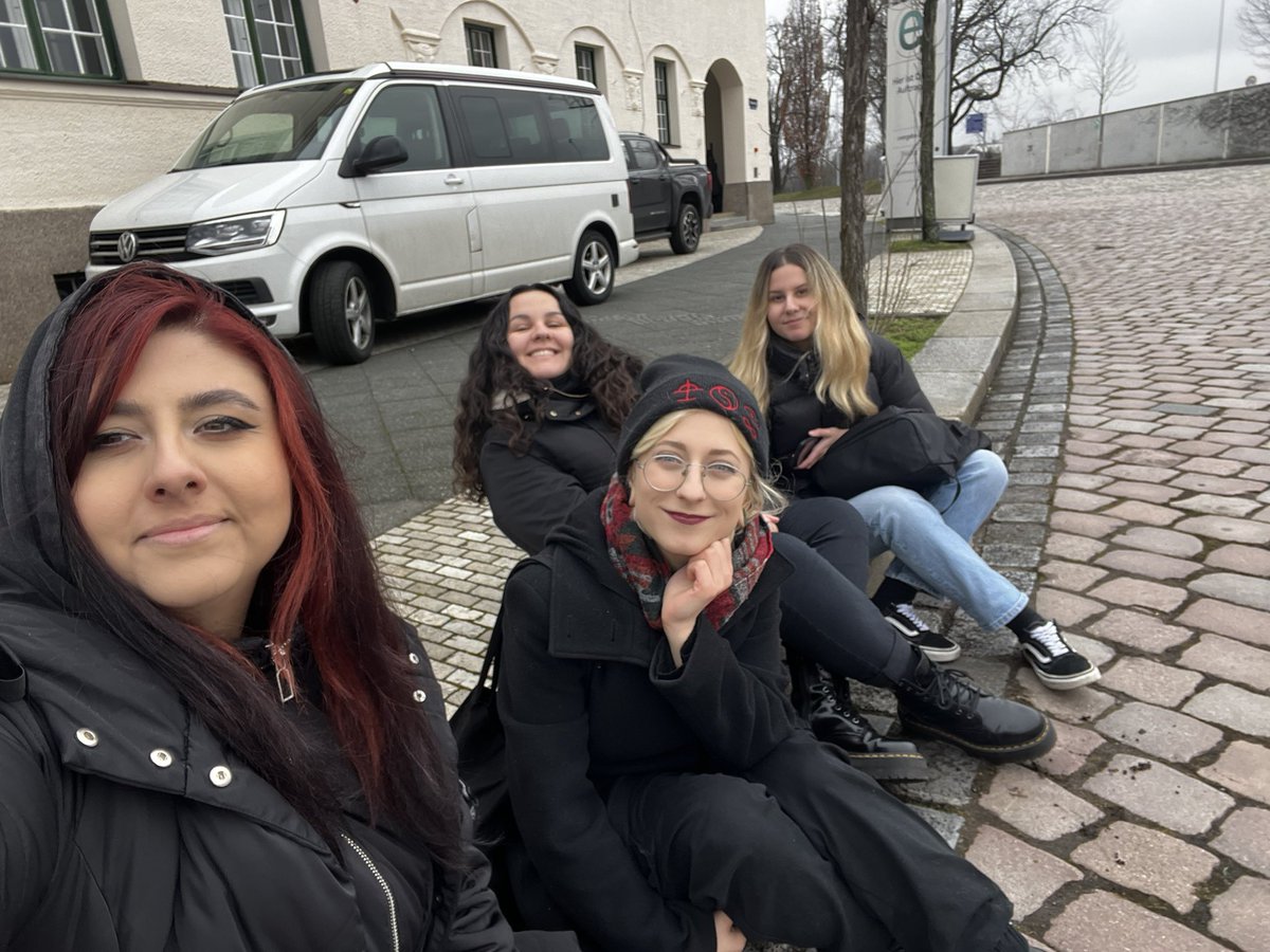 teodoraꙨ tweet media