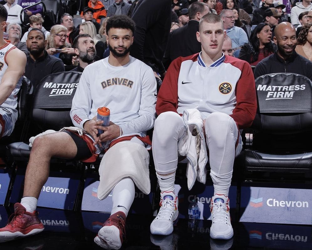 💸OLHA O BOLÃO!!!💸

Valendo um PIX DE R$200 🔥

Quantos PTS e AST Nikola Jokic e Jamal Murray farão contra o Lakers hoje?

Regras:

1⃣ Seguir <a href="/Nuggets_Brasil/">Nuggets BR 🇧🇷</a>
2⃣ Like e RT NESSE Tweet
3⃣ Palpites até 23h59. 1 por pessoa!