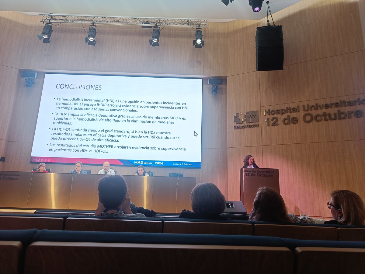 Brillante charla de mi gran amiga @anagarcp sobre HD incremental/Extendida/ HDF #womeninnephro @senjoven @SOMANEorg @SENefrologia #MADialisis24 #mujerynefrologia