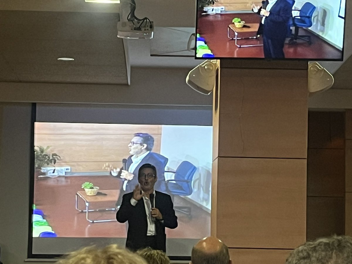 #innovajueves - 8 de febrero
Innovando en Jueves es una iniciativa destinada a identificar, compartir, reconocer y difundir prácticas innovadoras en Salud, fomentando la colaboración entre distintos sectores y agentes implicados.