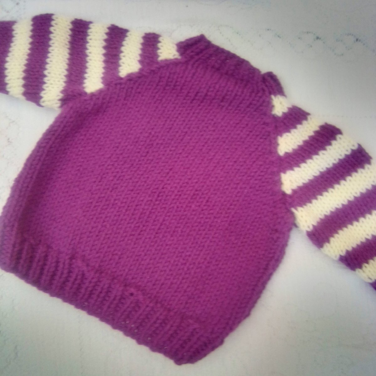 sonicpollyr's tweet photo. This Chunky Jumper with Rib Patterned Front is perfect for this time of year. It can be custom made for you, just tell me the size &amp; colour needed. From £20 + P&amp;P for an 18" chest. https://t.co/vwPnELCVCG #newonfolksy #creationsfortinytots #chunkyjumper #babyshowergift https://t.co/kcqE2wvoZb