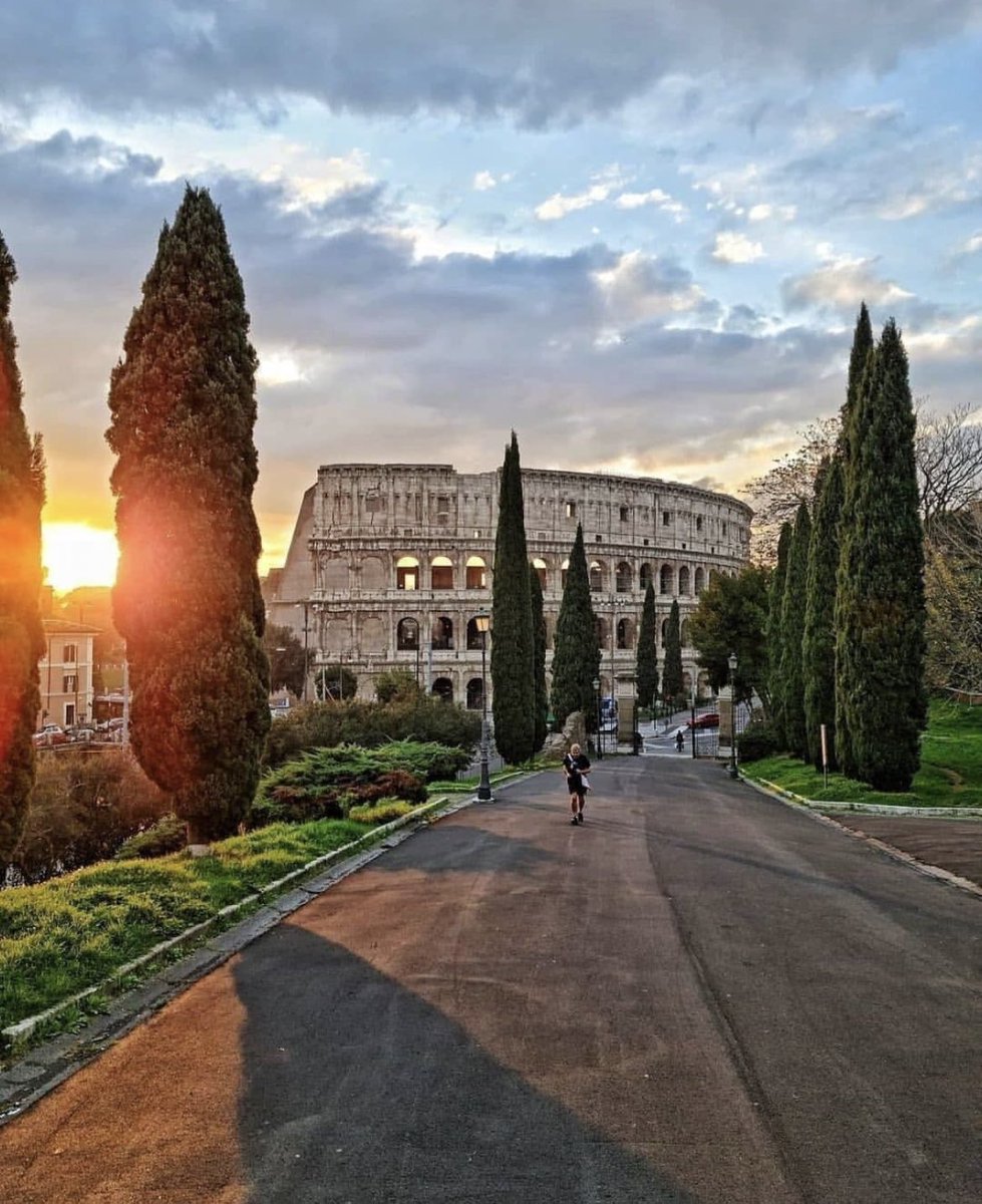 Ph unlimitedrome Buona giornata #Roma ⁦<a href="/Mustapha1508/">Mustapha Hussein- Musty</a>⁩ ⁦<a href="/SandroBrizzola4/">Sandro Brizzolara</a>⁩ ⁦<a href="/ManuelaFiorill5/">Manuela Fiorillo</a>⁩ ⁦@Clau99559991⁩ ⁦<a href="/caputmundiHeidi/">Heidi</a>⁩ ⁦<a href="/gori_magnani/">Gori Magnani</a>⁩ ⁦<a href="/guidovecchione/">guido vecchione</a>⁩ ⁦<a href="/exPeter160116/">exPeter (per gli amici Pier)</a>⁩ ⁦<a href="/Luigina__16/">Luigina___</a>⁩ ⁦<a href="/ginluca75/">Gianluca</a>⁩