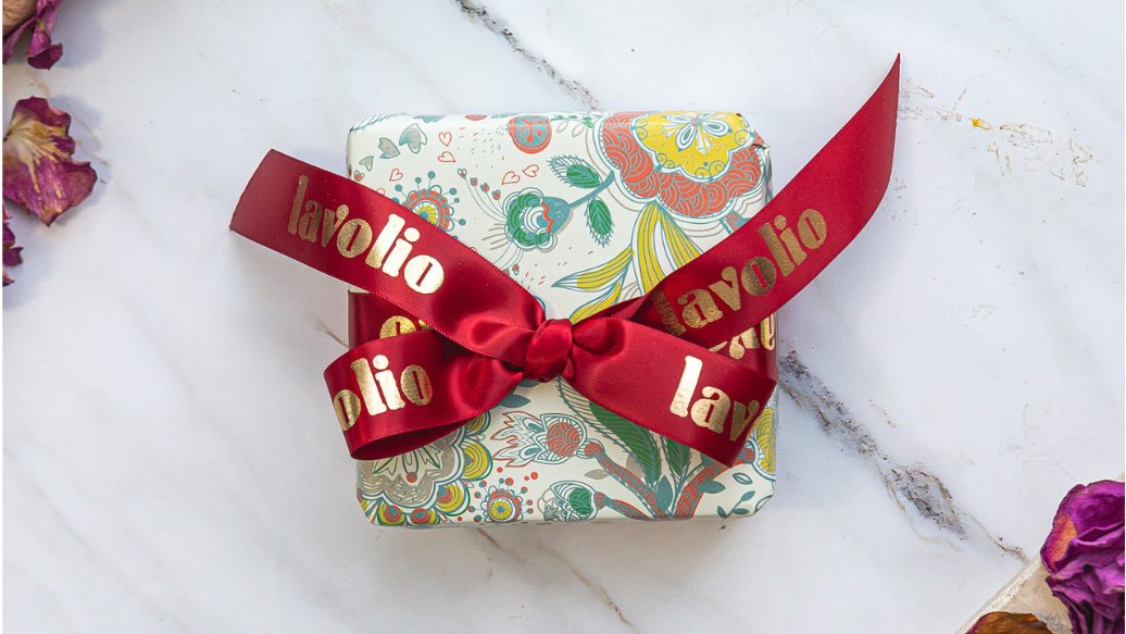 Gift-giving is the language of the heart,
expressing love, appreciation, and connection. It's not
just about the objects exchanged but the emotions
shared, strengthening bonds and creating lasting
memories. Elevate your gestures of care and
thoughtfulness with Lavolio.#giftideas