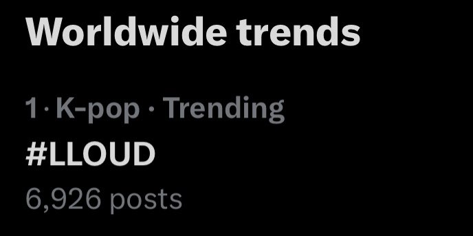 15 minutes after LISA's announcement of her own artist management company, #LLOUD is now trending #1 worldwide! 

LLOUD CEO LISA 
#LLOUDByLalisa 
#WeAreLloud