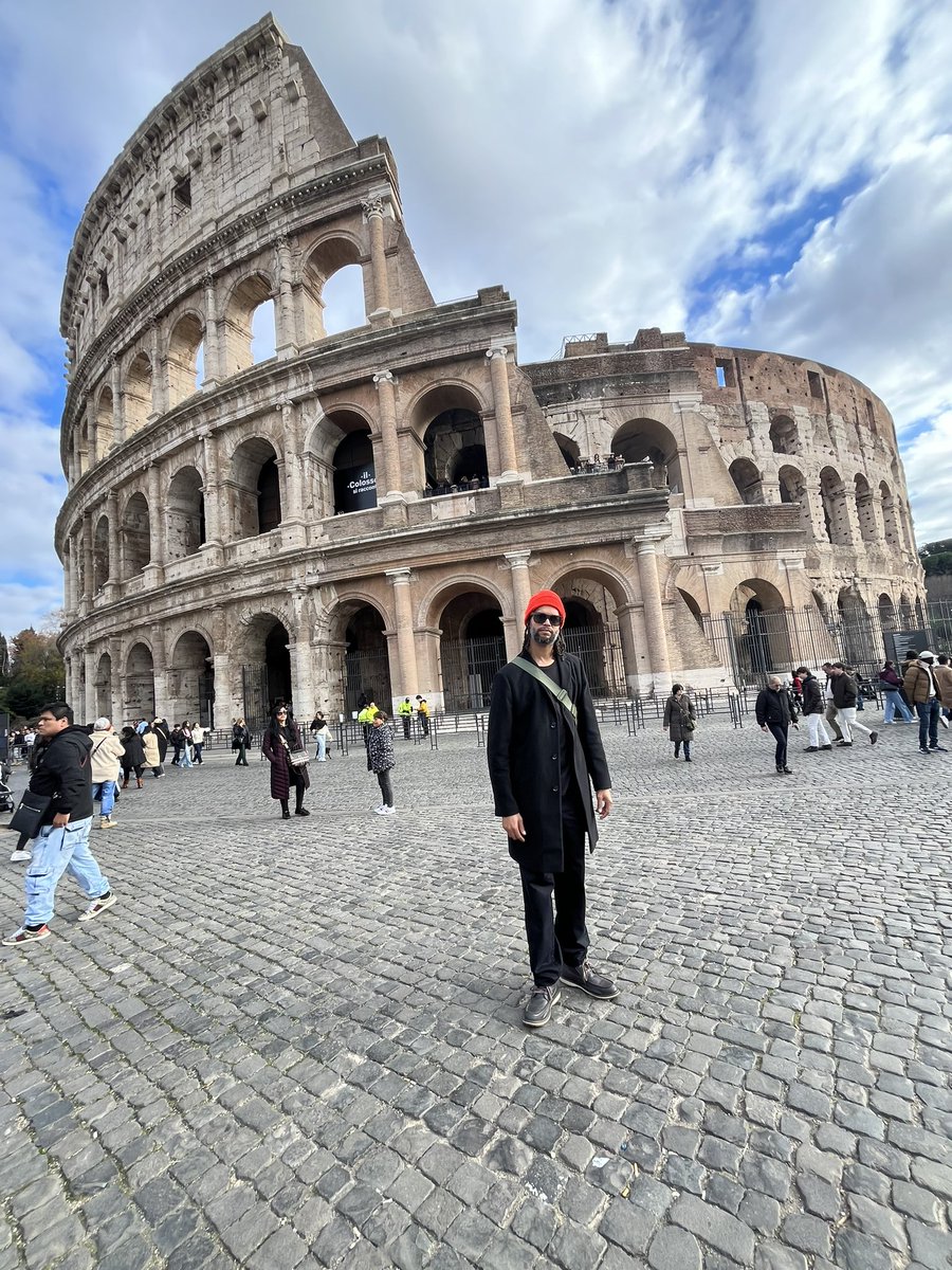 Bass4ZionSalom's tweet image. Traveling musician. #BassPlayer #LetsThump #EuroTour23 #LifeIsGreat #GodIsGood