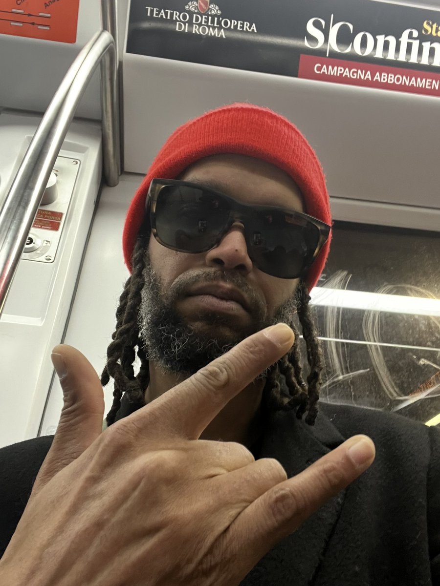 Bass4ZionSalom's tweet image. Traveling musician. #BassPlayer #LetsThump #EuroTour23 #LifeIsGreat #GodIsGood