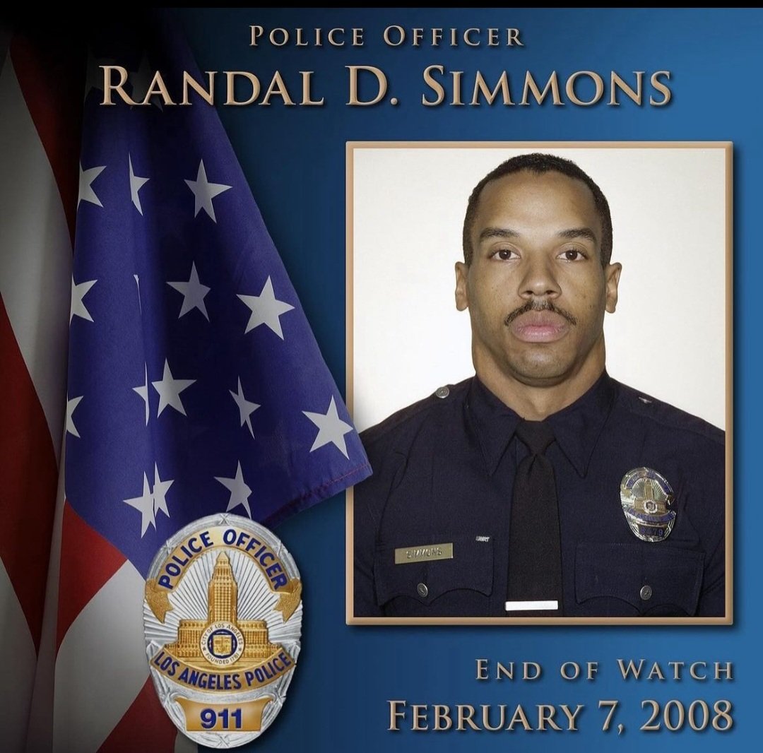 guttierez_john's tweet photo. It is hard to believe it has been 16 years since GOD called my dear friend Randy Simmons home to be with him. I join #LAPDSWAT in taking a moment of silence to remember a true gentleman, husband, father, and mentor! #41D #DTeam #DPlatoon #SWAT #NeverForget https://t.co/kXZM9wQjjr
