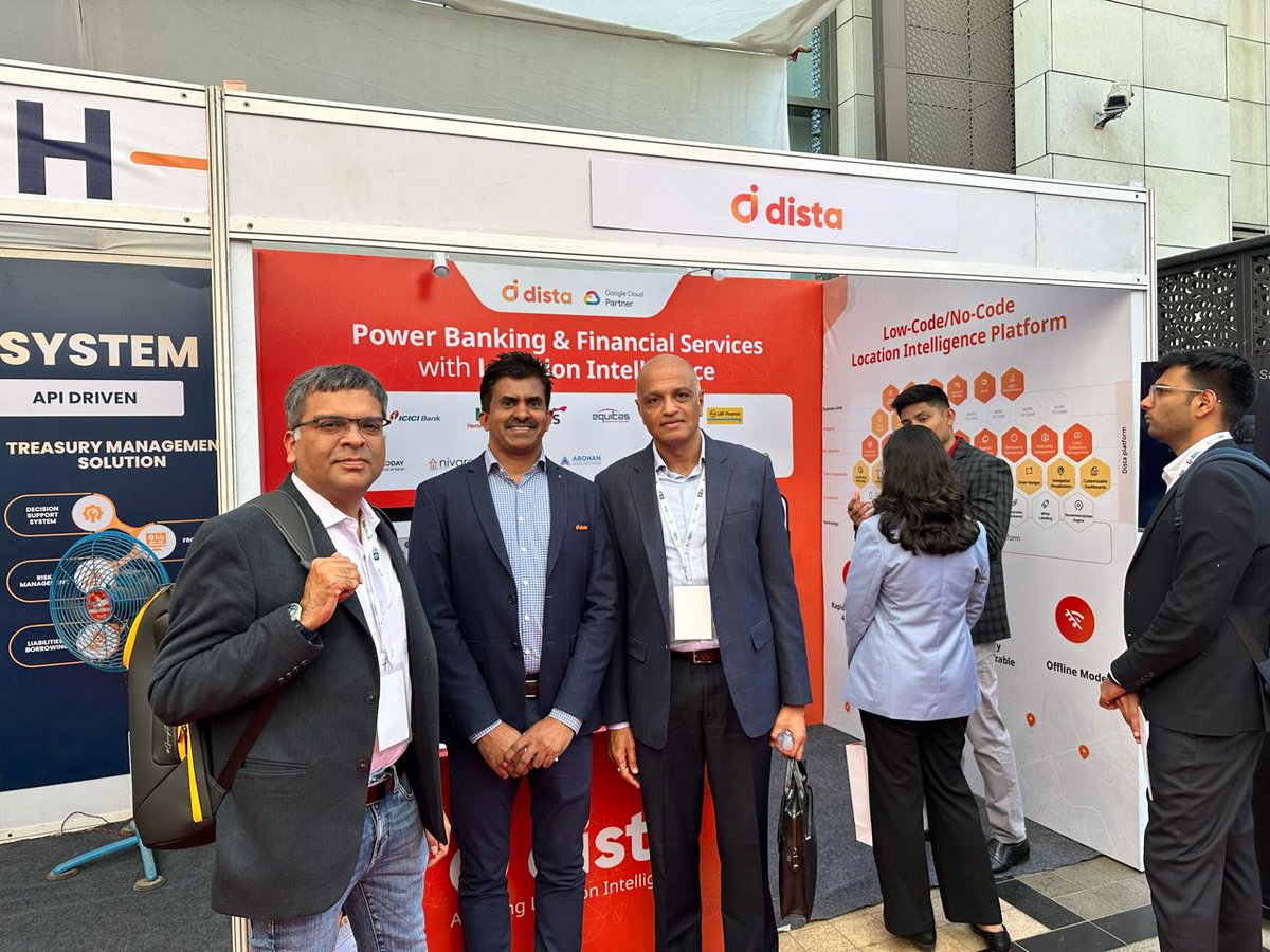 Dista's CPO and Co-founder, NishantKumar, had an engaging discussion on digital transformation strategies 📈 for the BFSI 🏦 industry.

#BharatFintechSummit #bankingsummit2024 #bankinginnovation #VisionaryFounders #Dista #Events