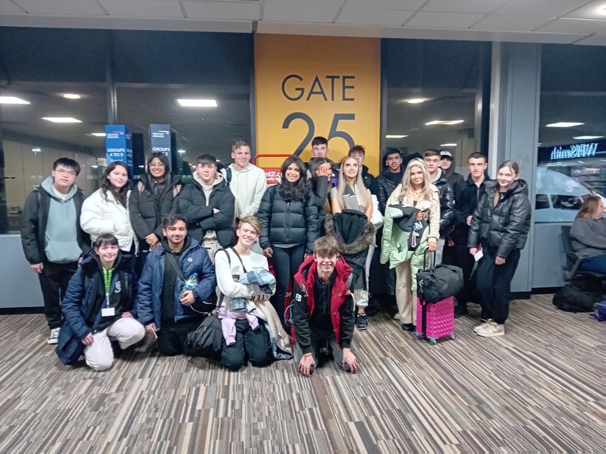 And they're off... With a  very early start, the New York trip is on its way. Good luck and have a fantastic time 🗽☘️