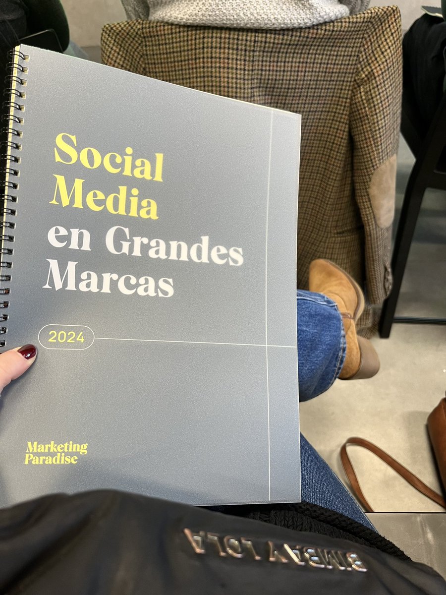 gemma_martinb's tweet photo. El otro día hicimos nuestro primer evento presencial en Marketing Paradise y fue I N C R E Í B L E 💛

Tengo muchísima suerte de formar parte de un lugar como este desde hace 4 mesecitos 🥹

#MarketingDigital #socialmedia #evento #marcapersonal https://t.co/TwPm13yu1r