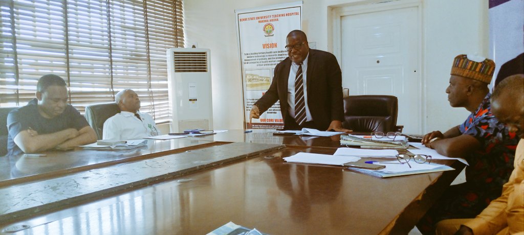 BenuePHEOC's tweet photo. Dr. Ngishe S.T (State Epidemiologist) accompanied by WHO-SSO &amp; MSF-MTL paid a working visit to the CMD, BSUTH.
Highlights of the meeting include;
1. Enhanced care for Lassa fever patients referred to the treatment center. 
2. Optimization of the Dialysis Unit etc https://t.co/Ki0zEF0vvW