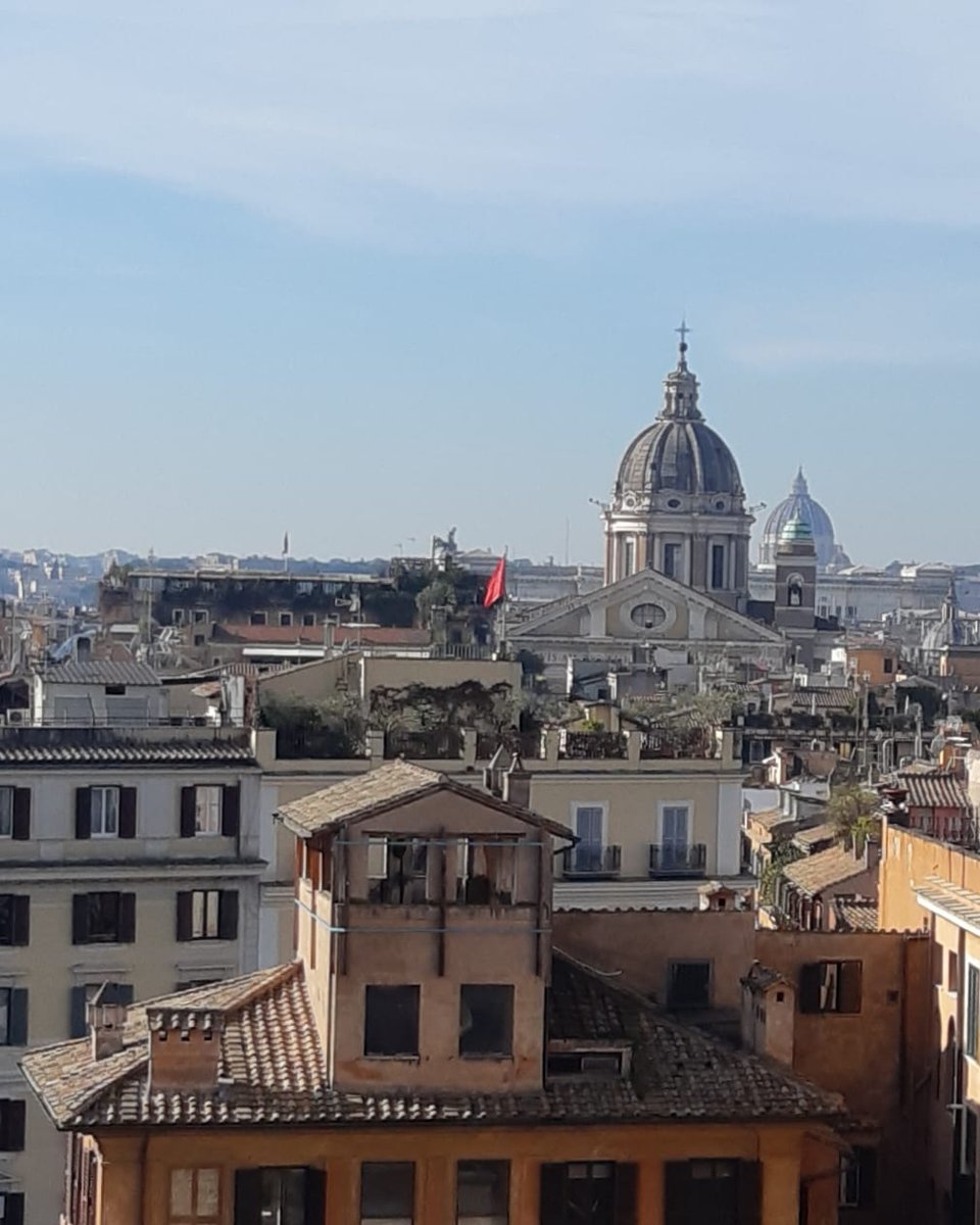 Perdersi meravigliosamente tra i tetti di Roma 😊
📷 mia