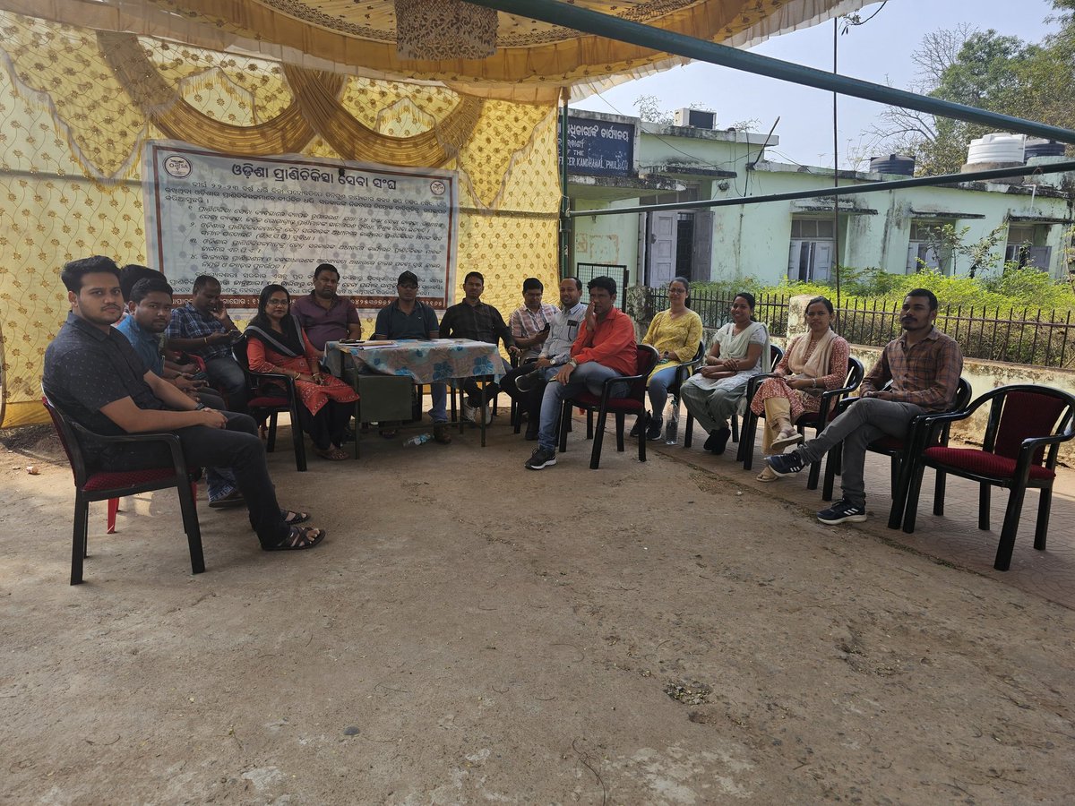 #Day22 : Veterinarians of Kandhamal district are protesting for fulfillment of their genuine demands. The livestock sector is at the stake of government. #OdishaVetsOnProtest <a href="/CMO_Odisha/">CMO Odisha</a> <a href="/Naveen_Odisha/">Naveen Patnaik</a> <a href="/MoSarkar5T/">MoSarkar 5T</a> @VKPandian0 <a href="/Vkpandianfancl1/">Vkpandianfanclub</a> <a href="/DMKandhamal/">Collector Kandhamal</a> @farddept <a href="/Dept_of_AHD/">Dept of Animal Husbandry & Dairying, Min of FAH&D</a>