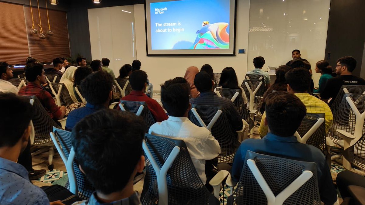 🌟 Exhilarating moments unfold at Microsoft Office, Mumbai as @satyanadella takes center stage, captivating the audience with his keynote address at the live streaming session! 🚀 #MicrosoftMumbai #SatyaNadella #TechVisionary #InnovationJourney #DigitalFuture
